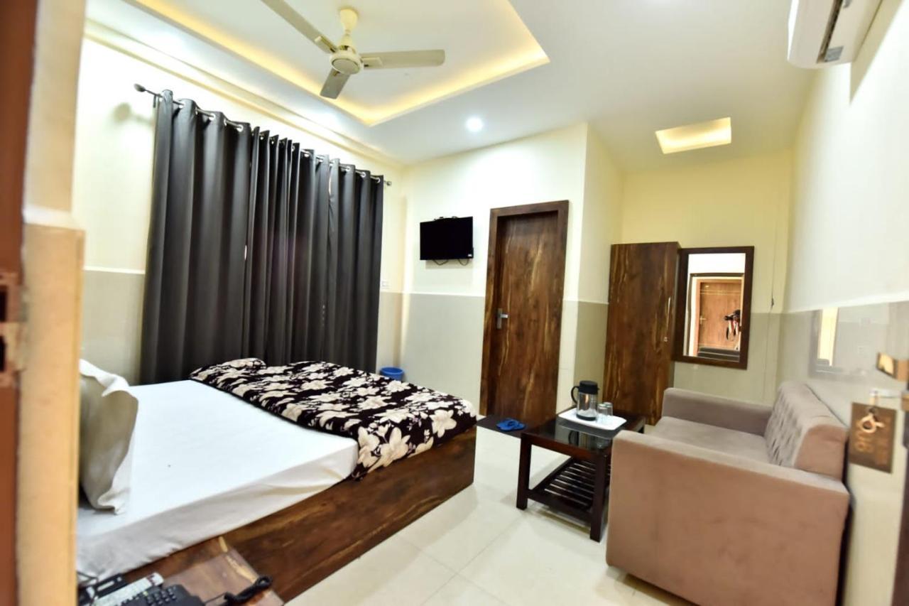 Royal Inn Jammu Ngoại thất bức ảnh