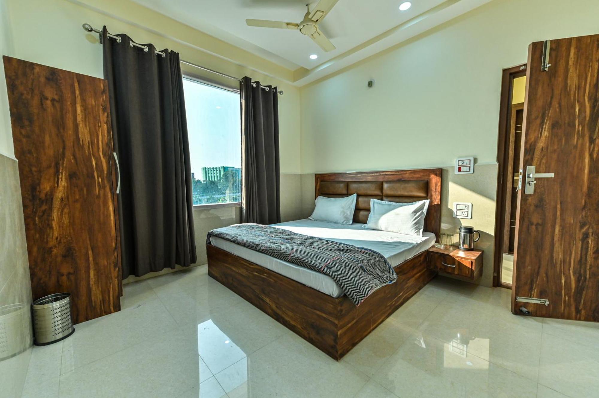 Royal Inn Jammu Ngoại thất bức ảnh