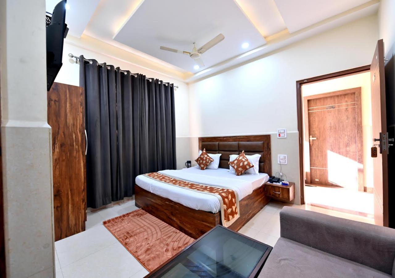 Royal Inn Jammu Ngoại thất bức ảnh